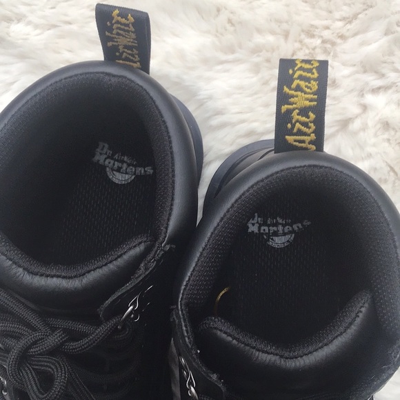 Dr. Martens Faora leather black boot NWOT - Picture 5 of 16